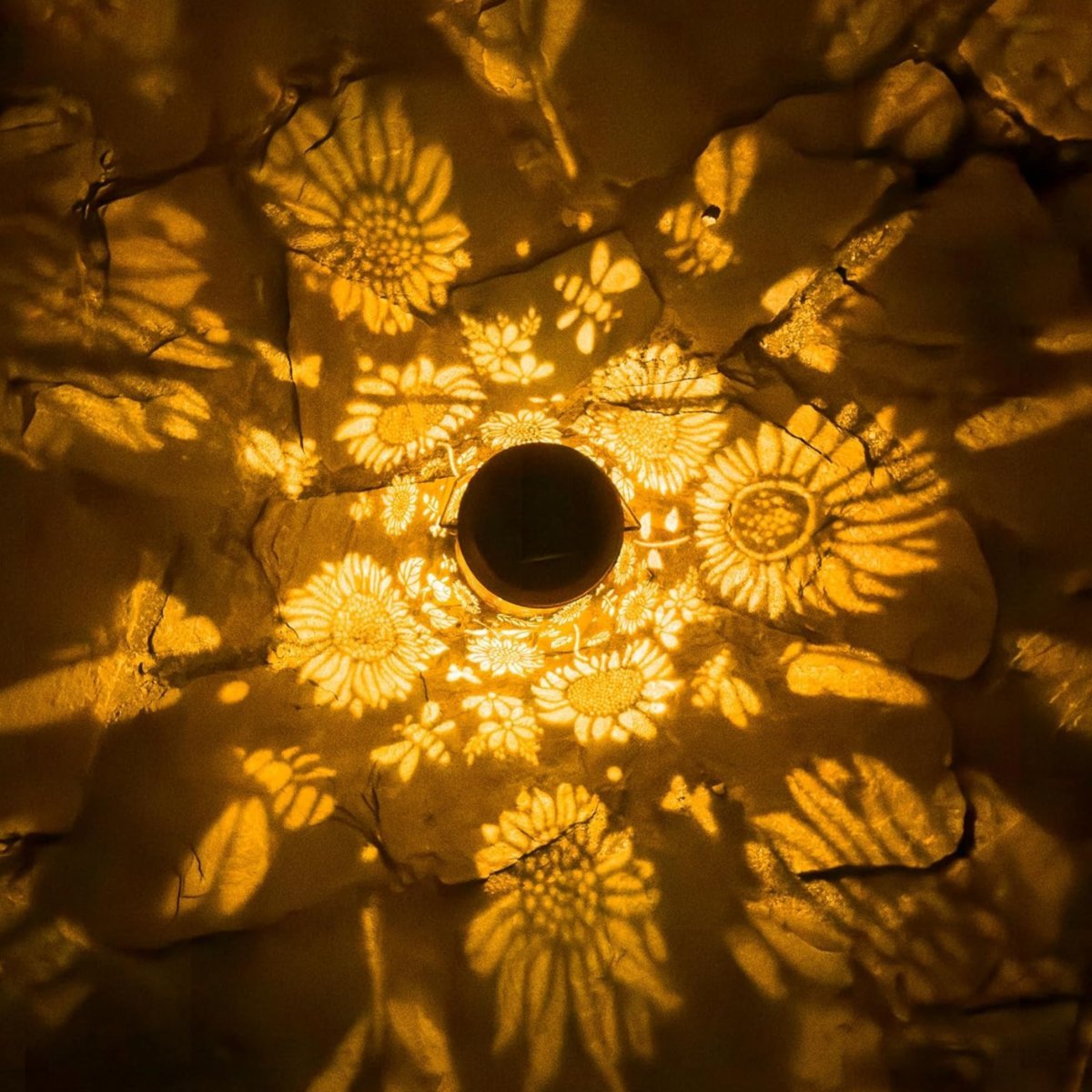 Solar Pattern Lantern - Luminoya