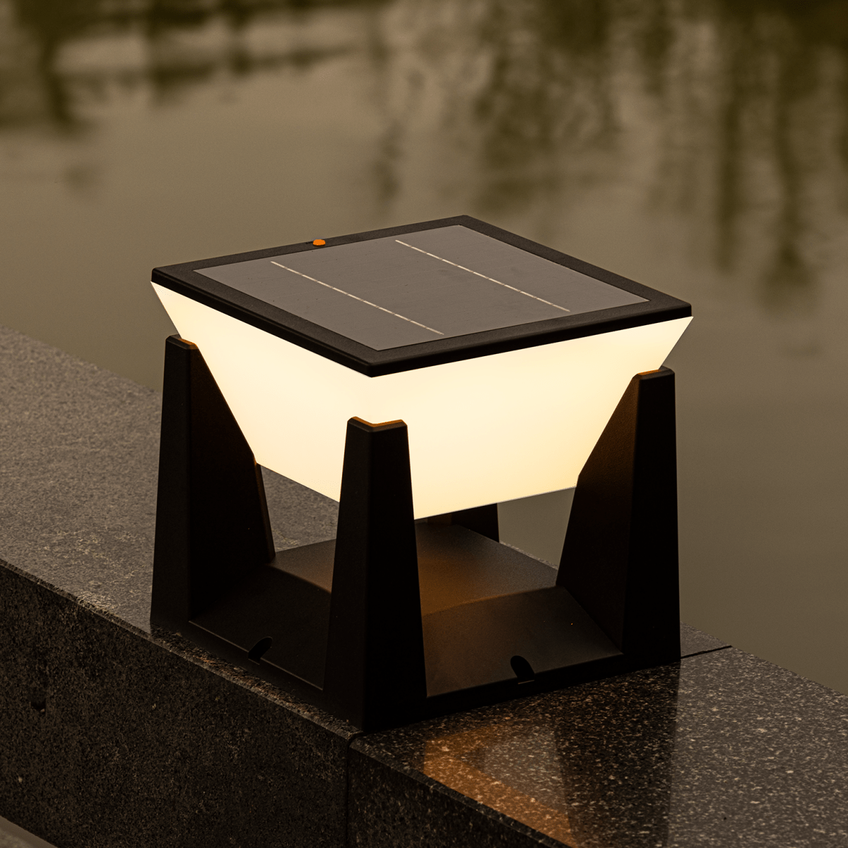 SolarPath™ Outdoor Light - Luminoya