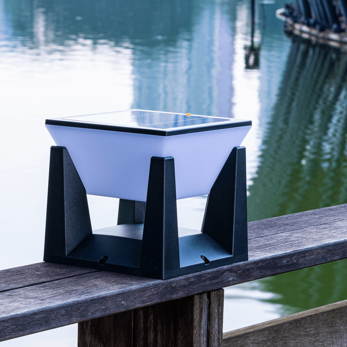 SolarPath™ Outdoor Light - Luminoya