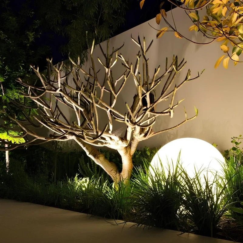 Spherical Garden Light - Luminoya