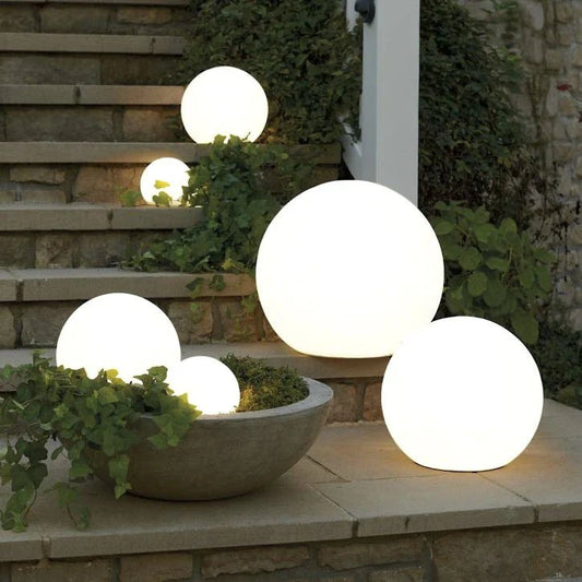 Spherical Garden Light - Luminoya