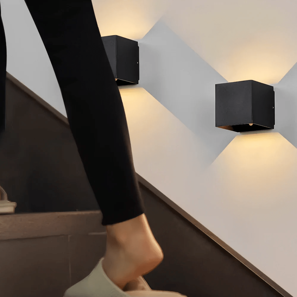 Adjustable Wall Light - Luminoya