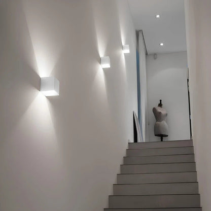 Adjustable Wall Light - Luminoya