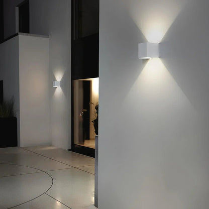 Adjustable Wall Light - Luminoya
