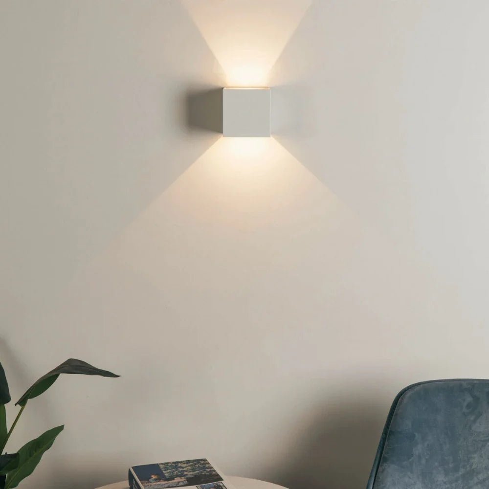 Adjustable Wall Light - Luminoya