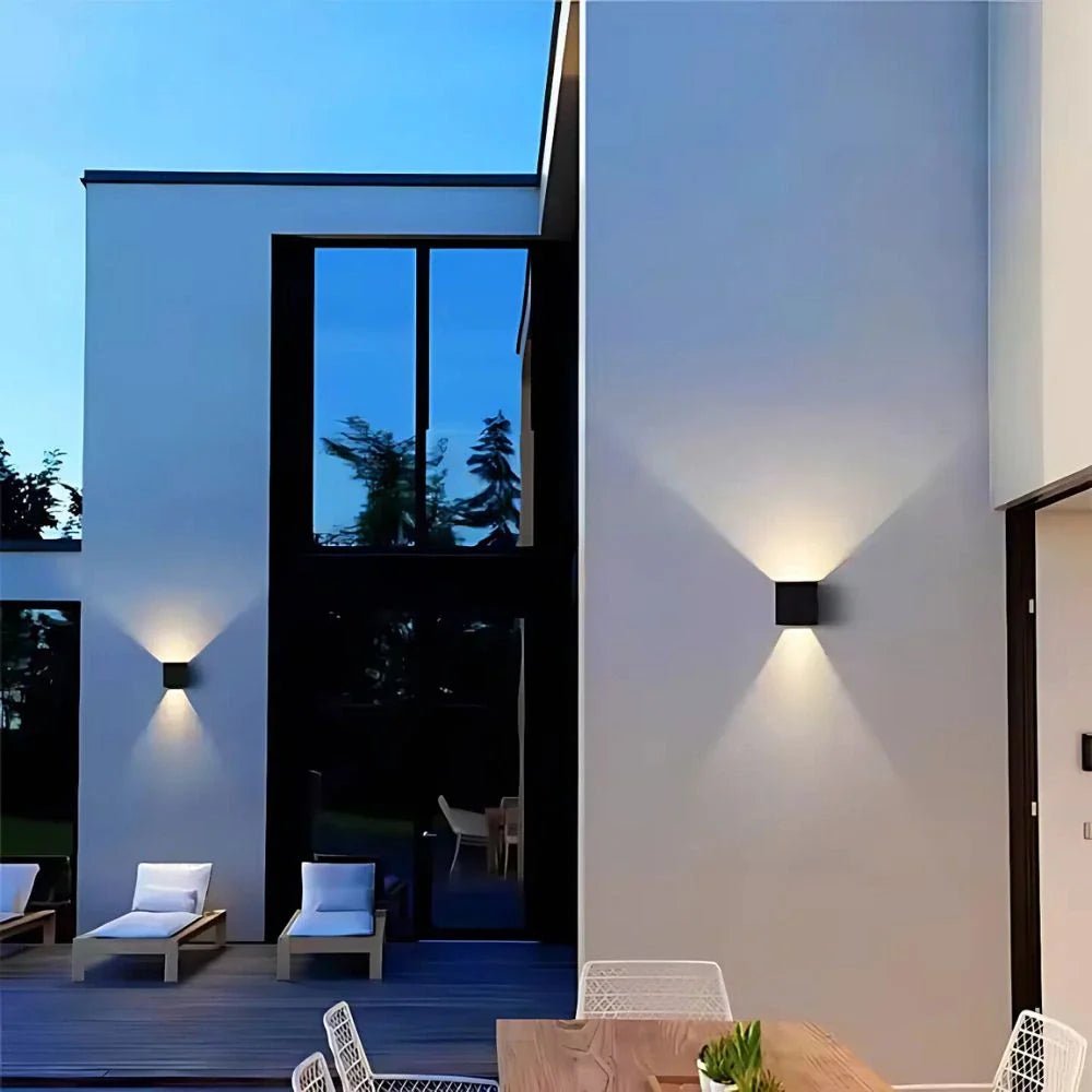 Adjustable Wall Light - Luminoya