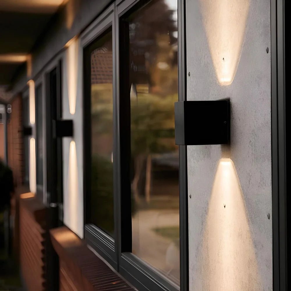 Adjustable Wall Light - Luminoya
