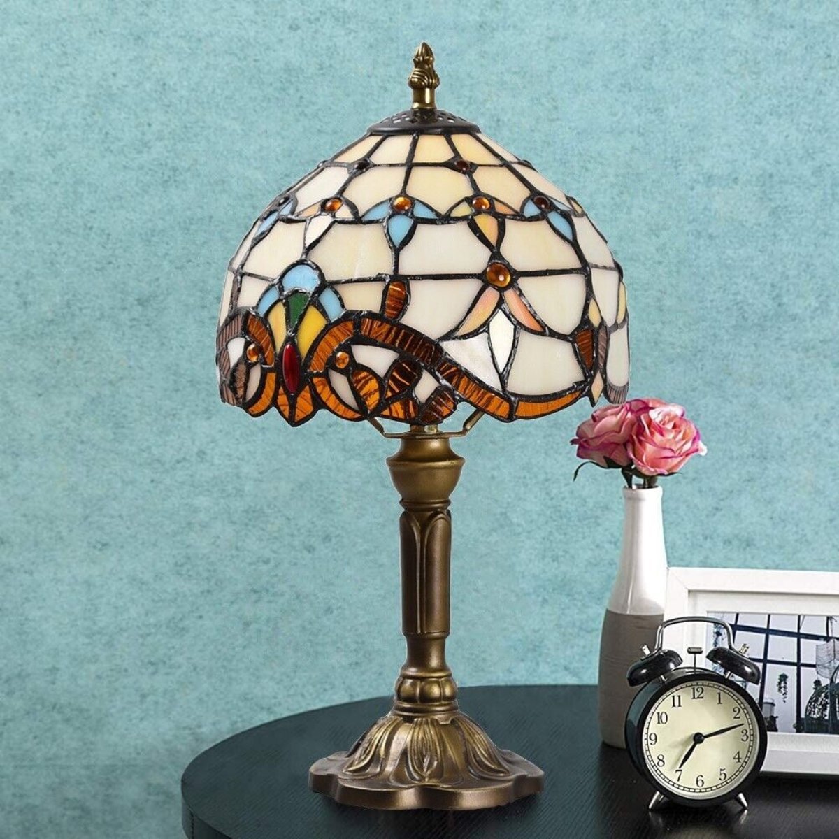 Antique Stained Glass Lamp - Luminoya