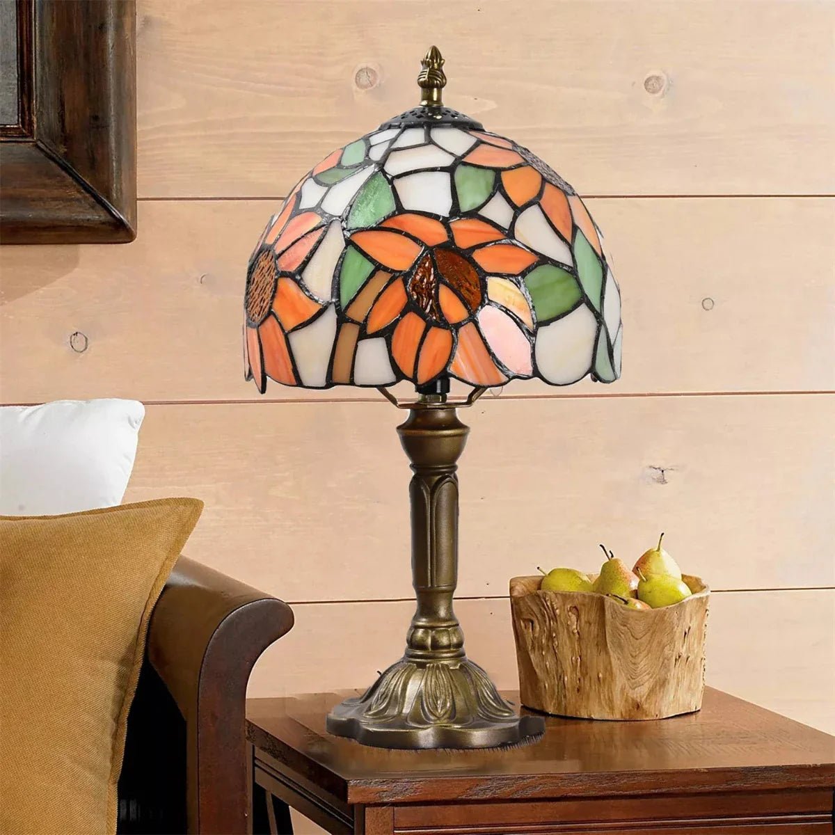 Antique Stained Glass Lamp - Luminoya