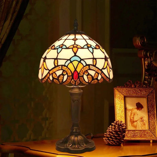 Antique Stained Glass Lamp - Luminoya