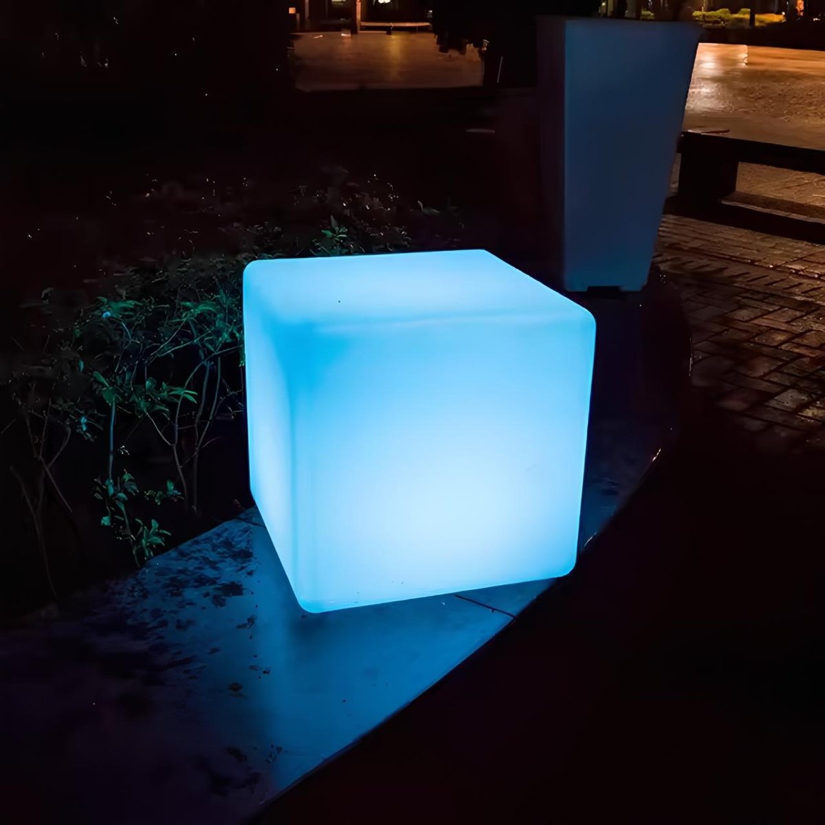 Cubic Garden Light - Luminoya