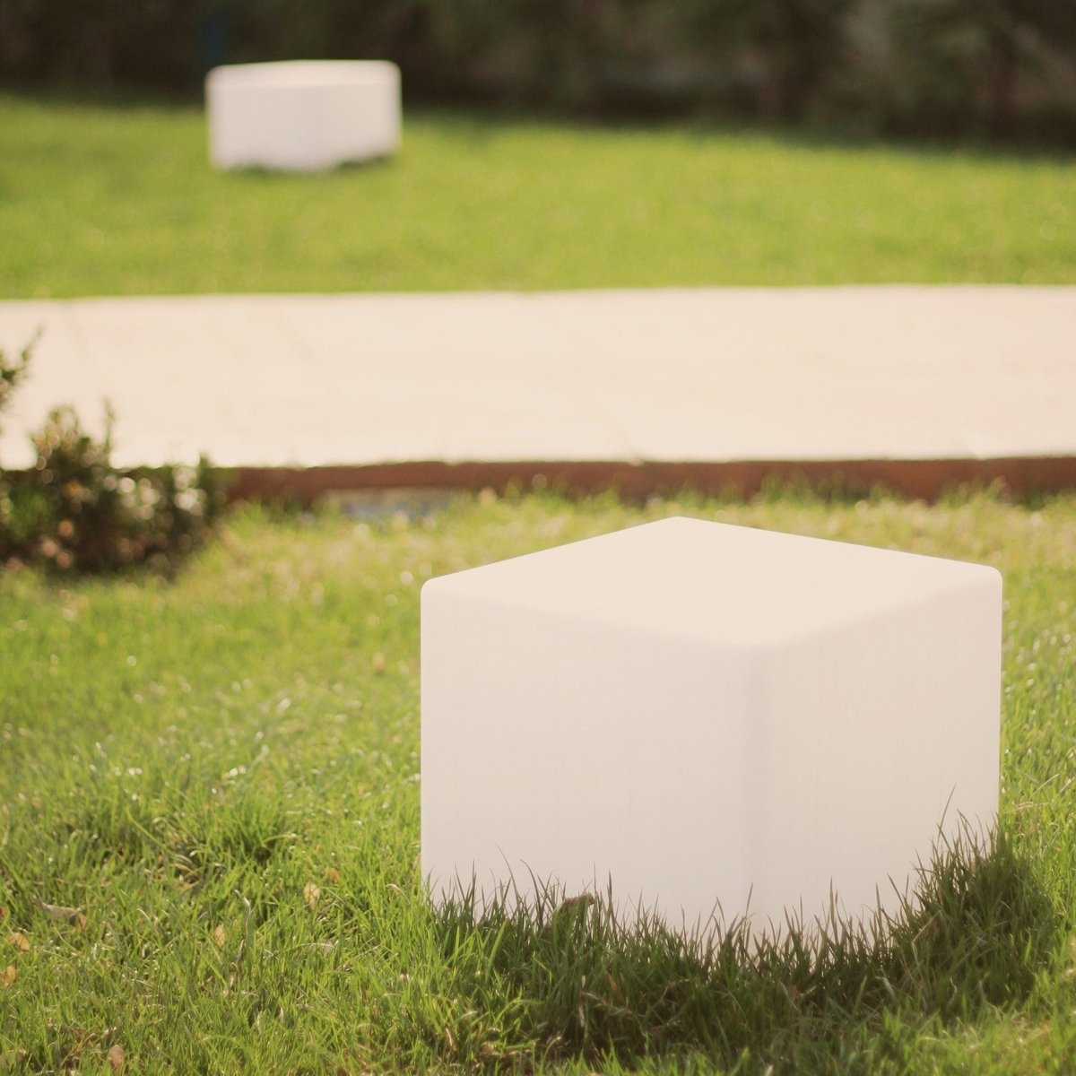 Cubic Garden Light - Luminoya