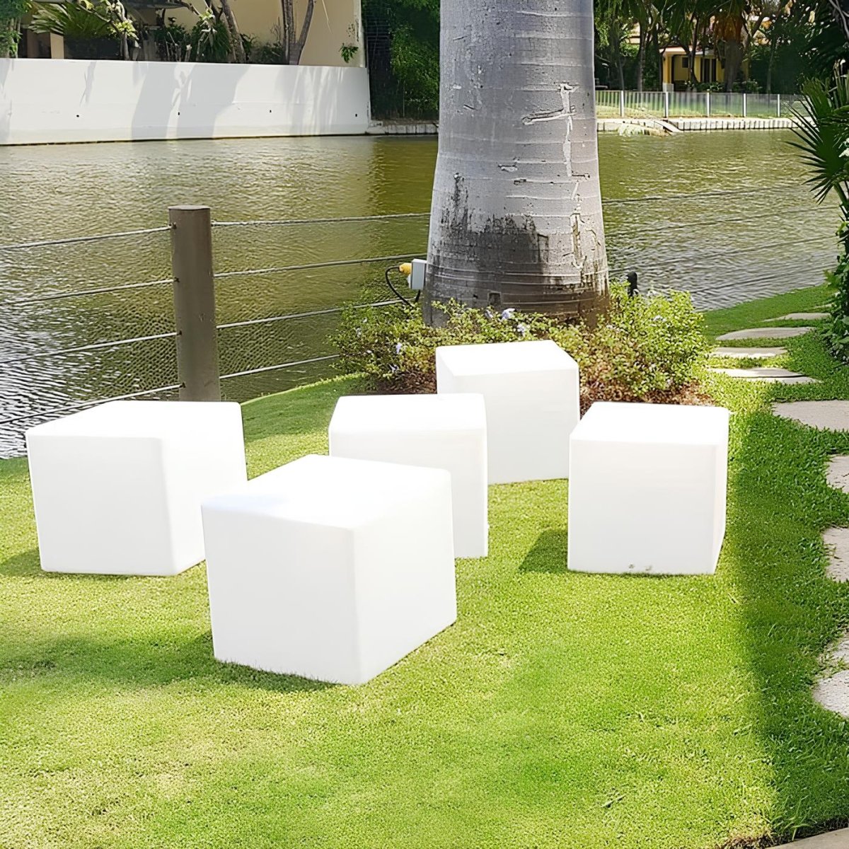 Cubic Garden Light - Luminoya