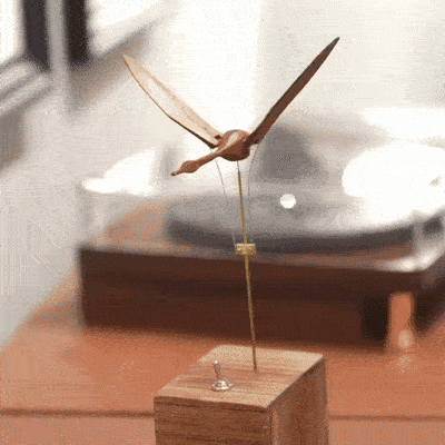 Handcrafted Walnut Swan Automaton – Grace in Motion