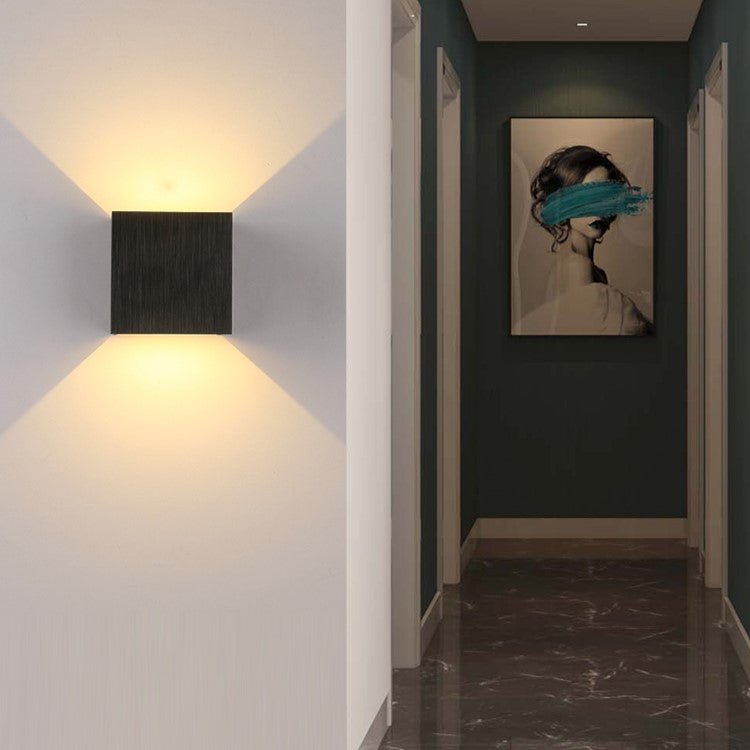 Elegant Wall Light - Luminoya
