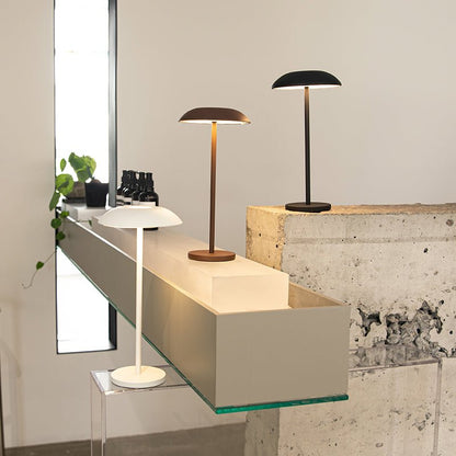 Iron Elegance Lamp - Luminoya