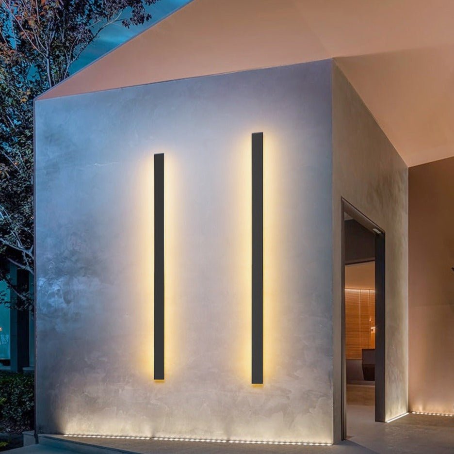 Linear Luxe™ Outdoor Sconce - Luminoya
