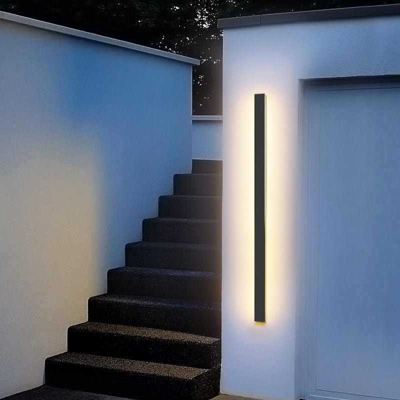 Linear Luxe™ Outdoor Sconce - Luminoya