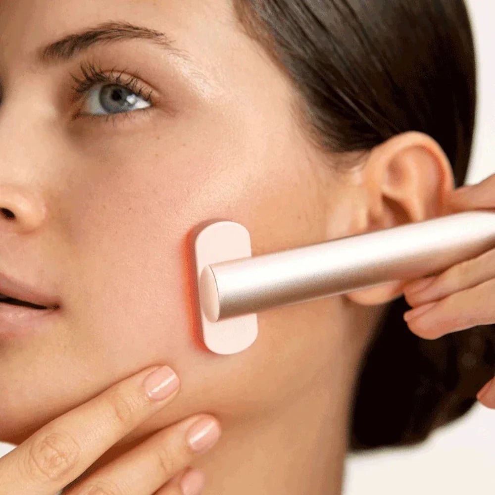 LumaDerm™ Red Light Therapy Face Wand - Luminoya