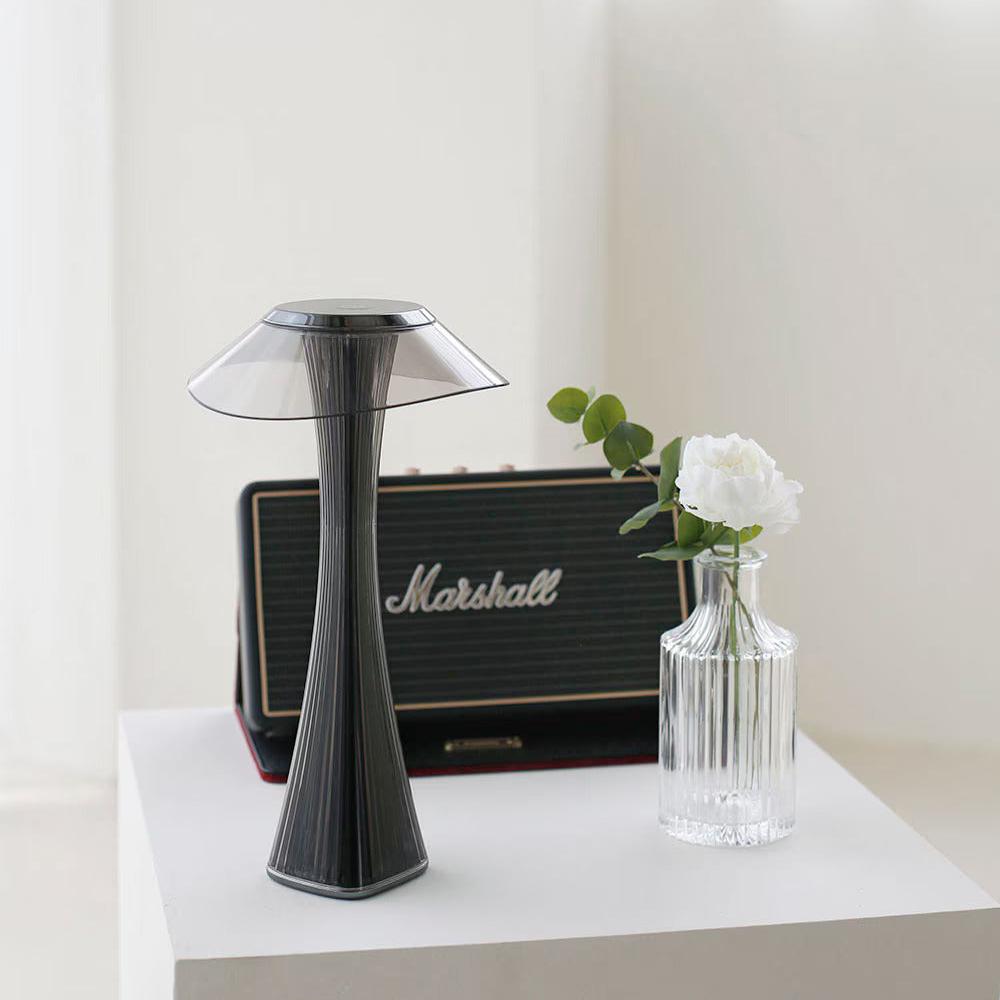 Sculpted Flare Lamp - Luminoya