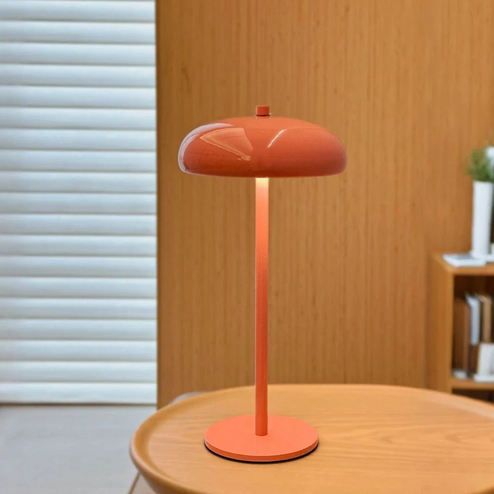 Sleek Retro Table Lamp - Luminoya