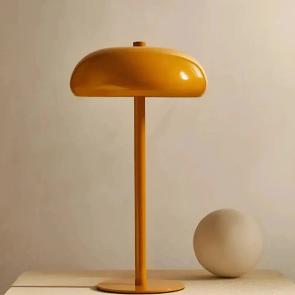 Sleek Retro Table Lamp - Luminoya