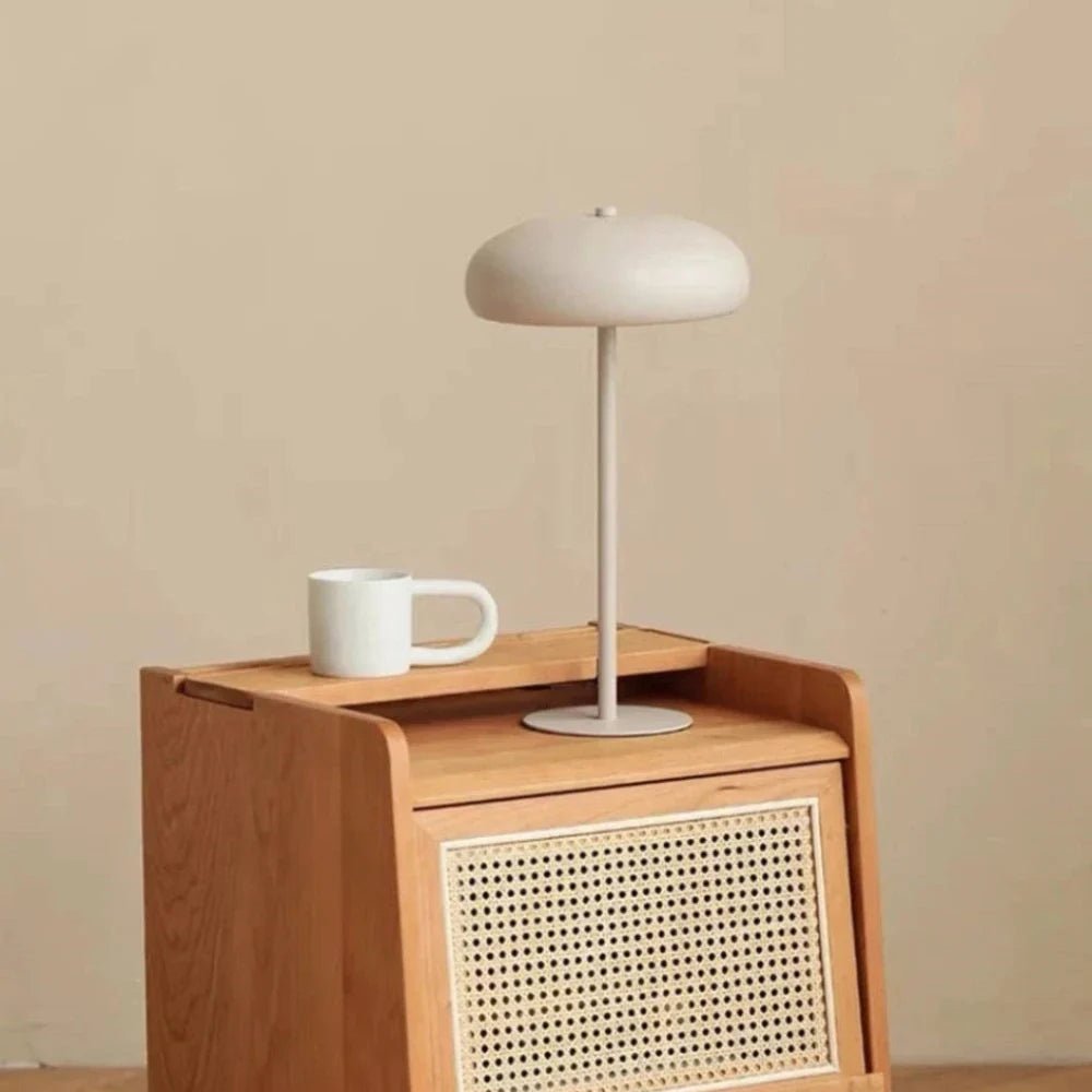 Sleek Retro Table Lamp - Luminoya