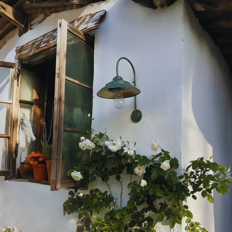 SolaHeritage™ Wall Light - Luminoya