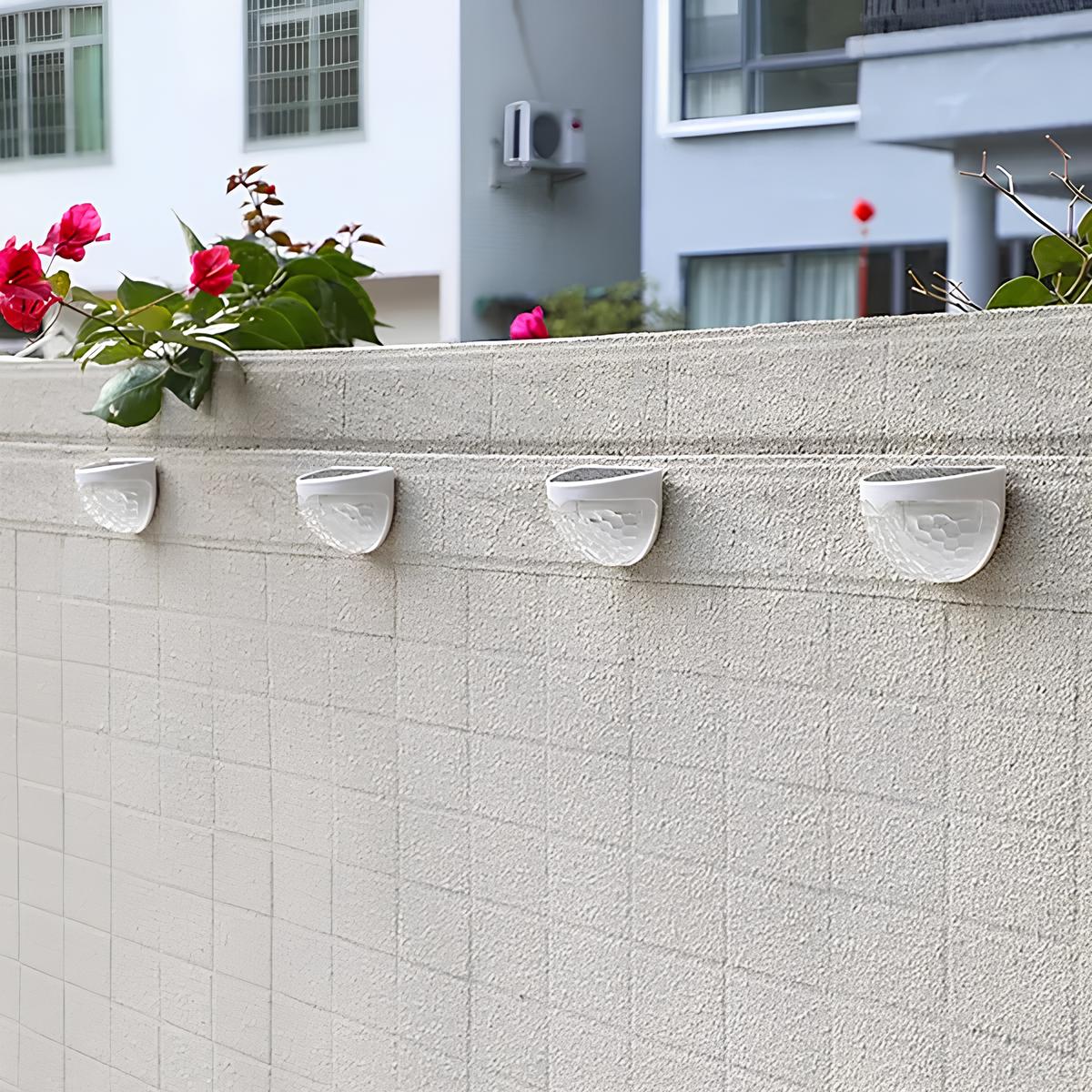 Solar Outdoor Wall Lamp - Luminoya