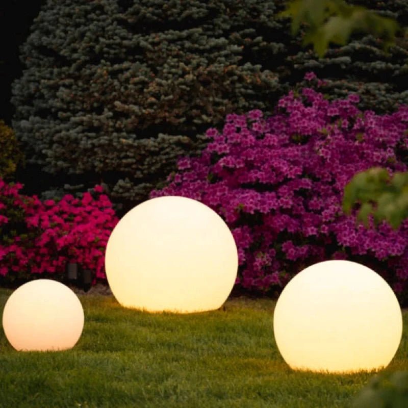 Spherical Garden Light - Luminoya