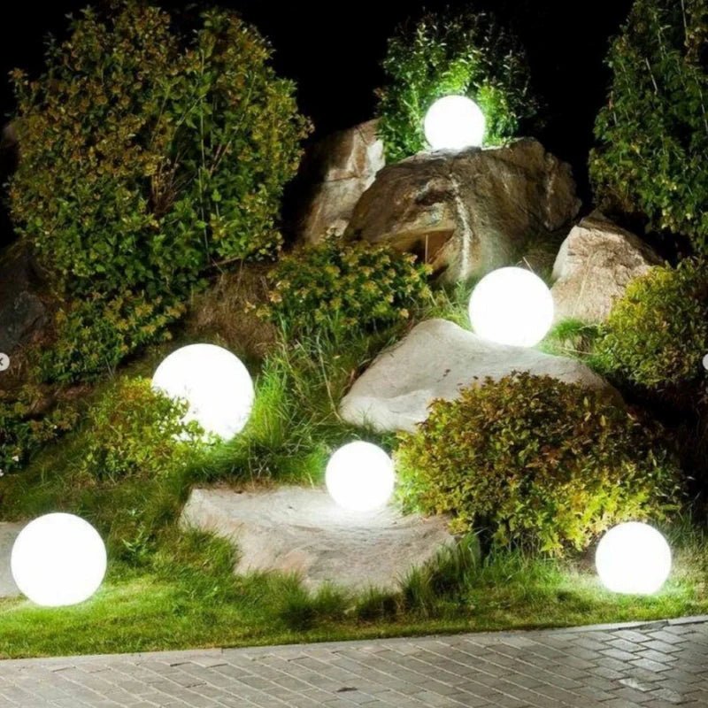 Spherical Garden Light - Luminoya