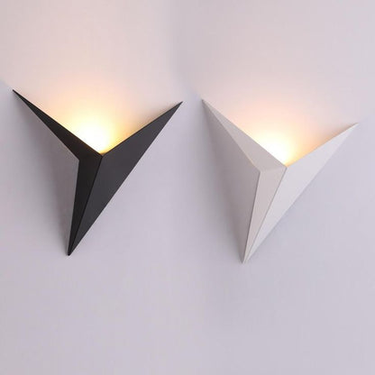 Trigon™ Wall Light - Luminoya