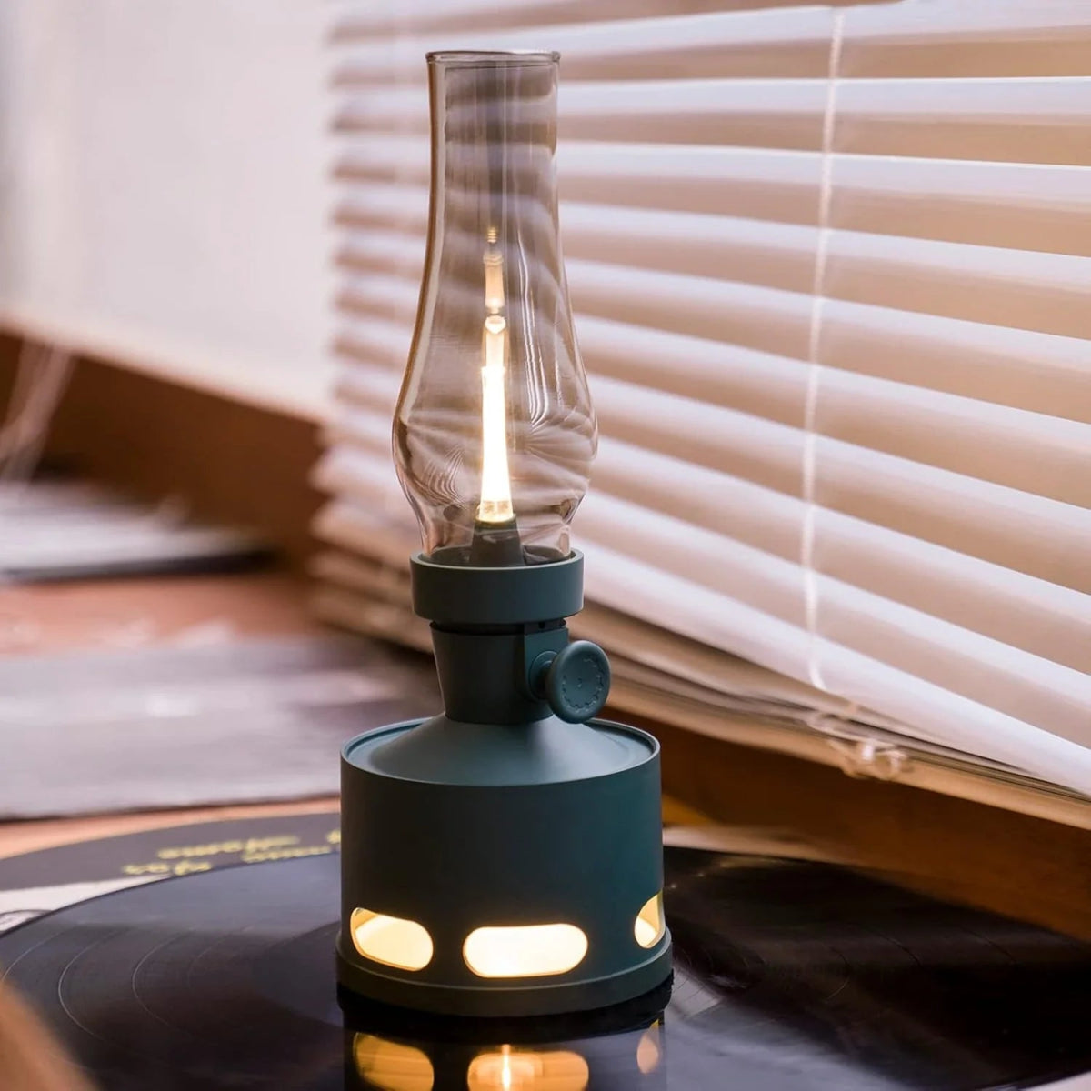 Vintage LED Lantern - Luminoya